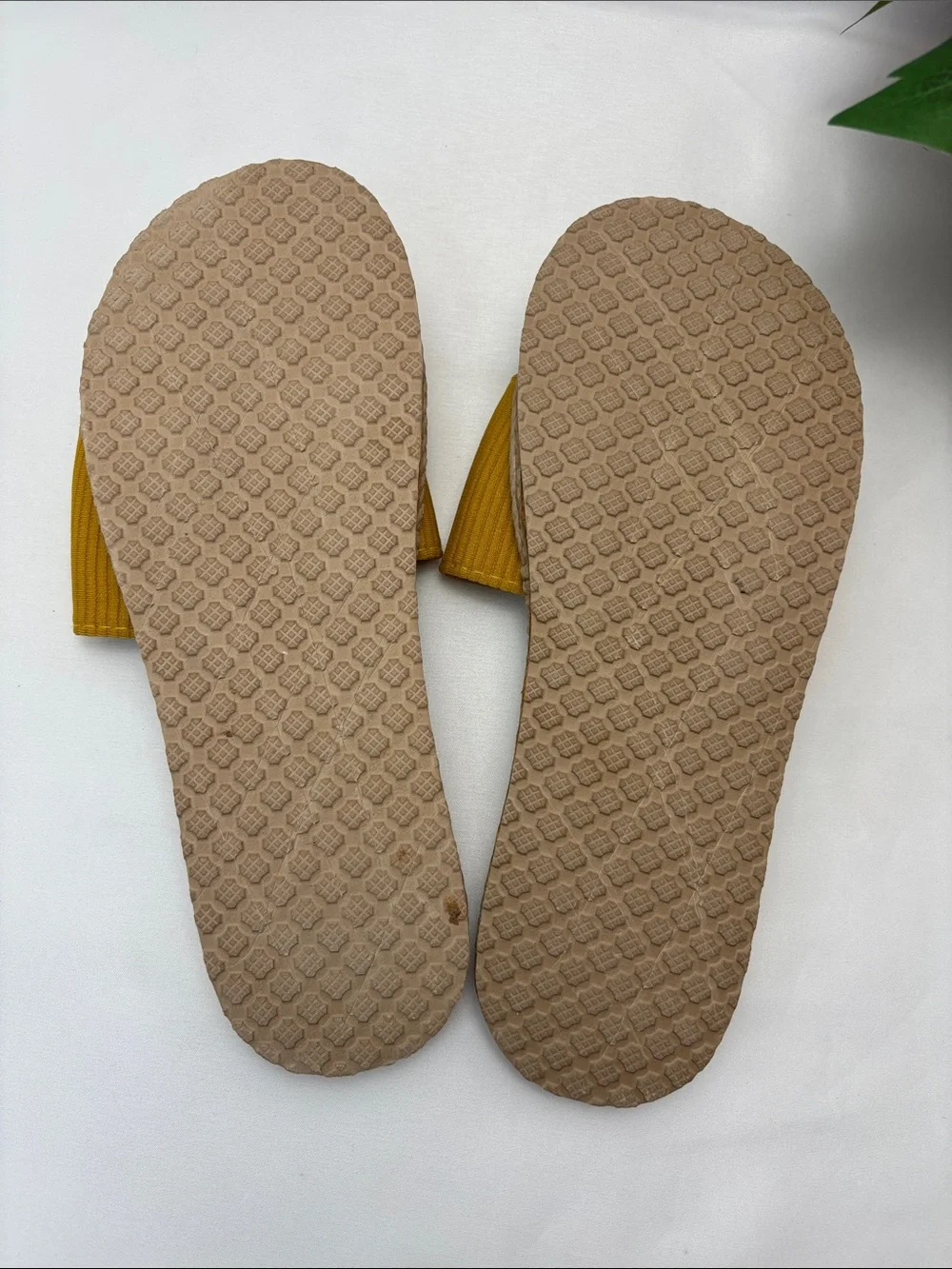 Fashion Women’s 7 Mustard Yellow Slide Sandals - Casual‎ Summer Slip-Ons